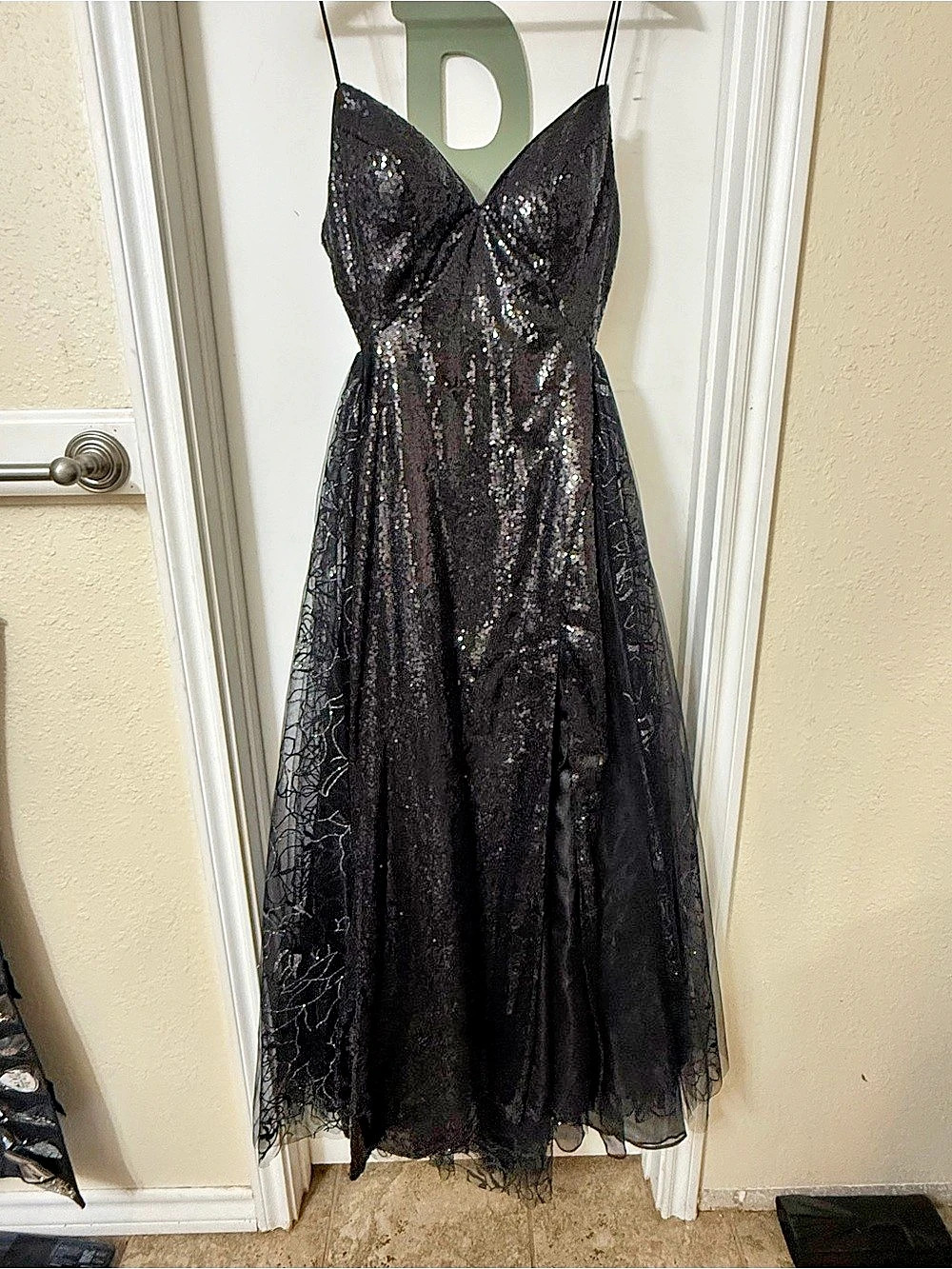 Rachel Allan Black Sequin Floral Lace Maxi Dress Size 4 Like new